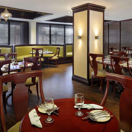 Al Safir Hotel Manama Restaurant foto